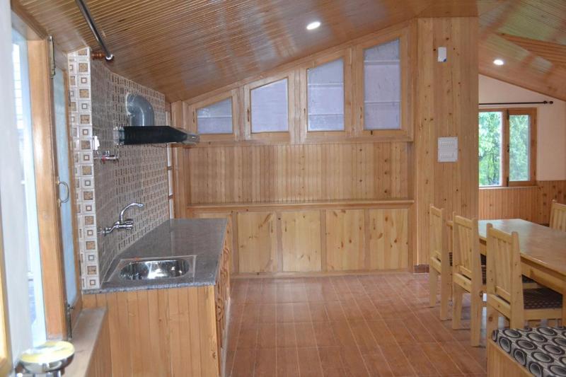 Hotel Manali Continental Екстер'єр фото