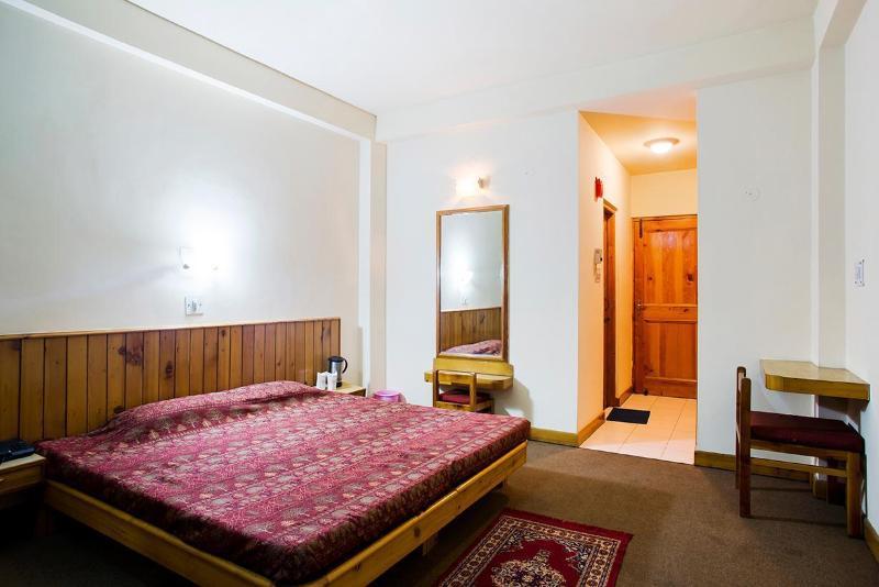 Hotel Manali Continental Екстер'єр фото